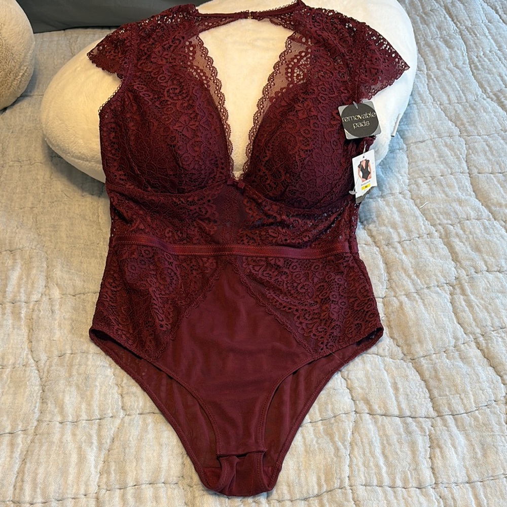 NWT: Burgundy Lace Bodysuit (M)
